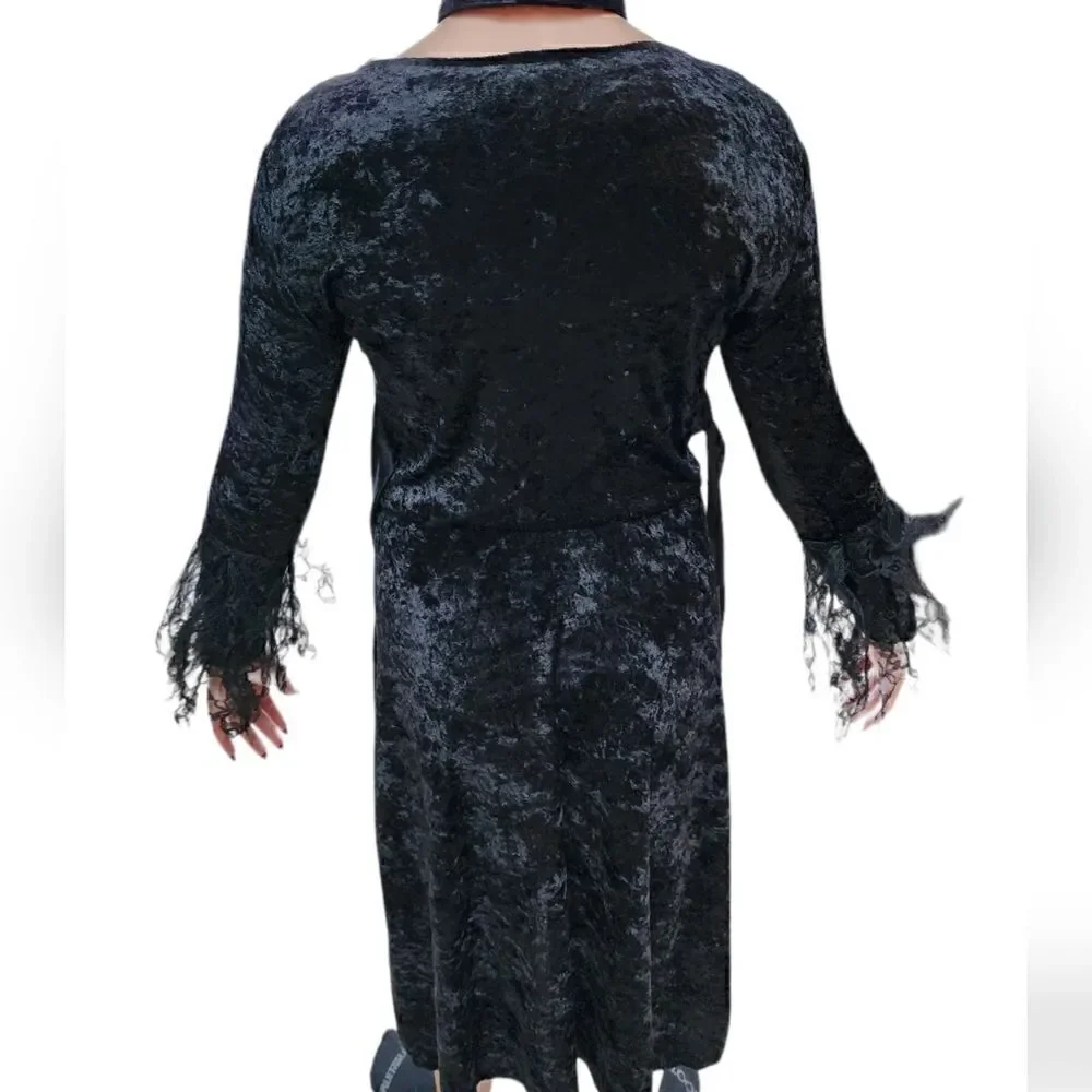 Girls Gothic Vampira Halloween costume